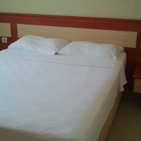 Bonn Apart Apart Otel *